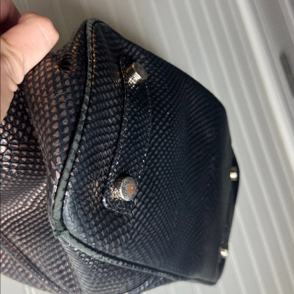 Kelly Wynne Paint the Town Tote in Black & Gold Snakeskin‎ Textured